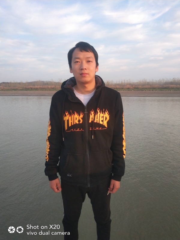 一往情深的第一张照片--芜湖中老年相亲网