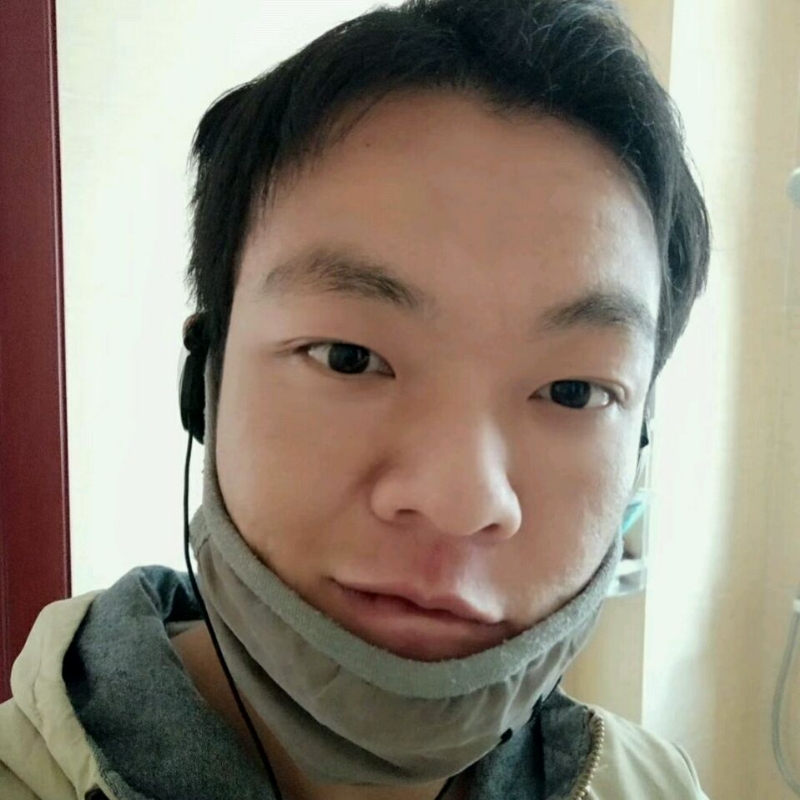 泡沫哭泣的第一张照片--芜湖中老年相亲网